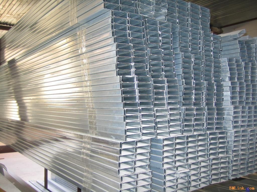 ASTM/GB/JIS 80-180g/m2 Zinc Coated Covering Channel CD60X27 Galvanized Steel Profile
